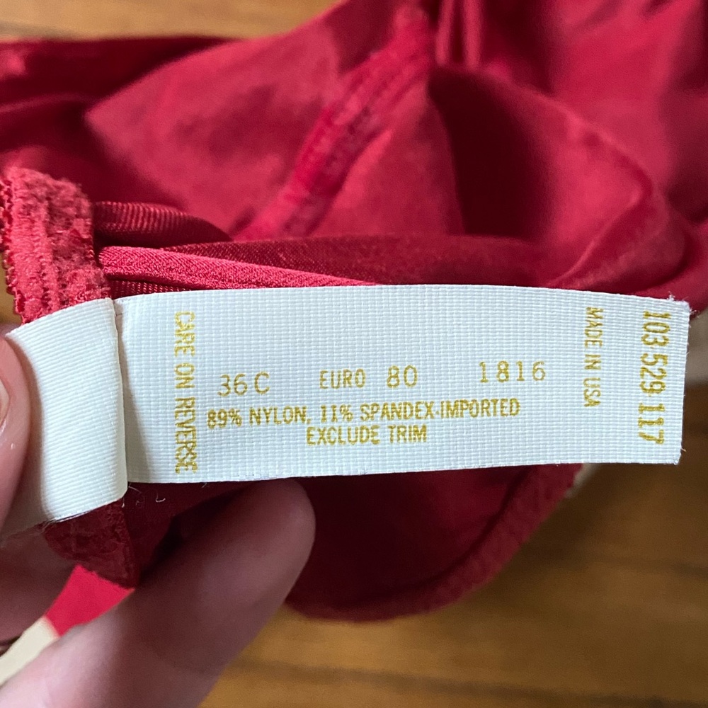 Vintage Victoria’s Secret Satin Bras - Bundle of 3 - Picture 3 of 5